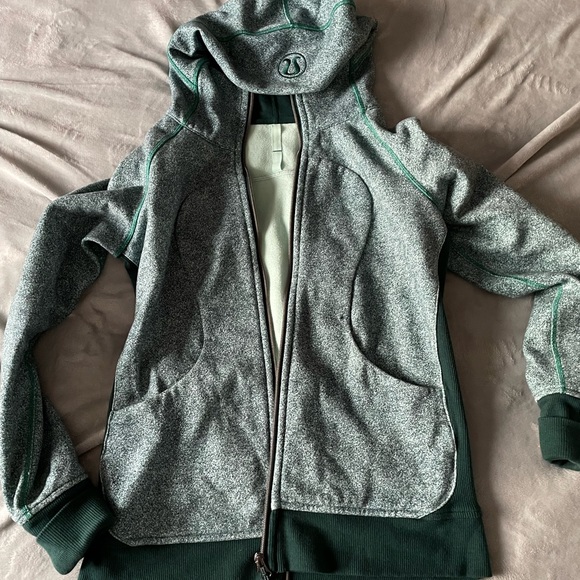 Lululemon scuba hoodie size 10 - Picture 1 of 2